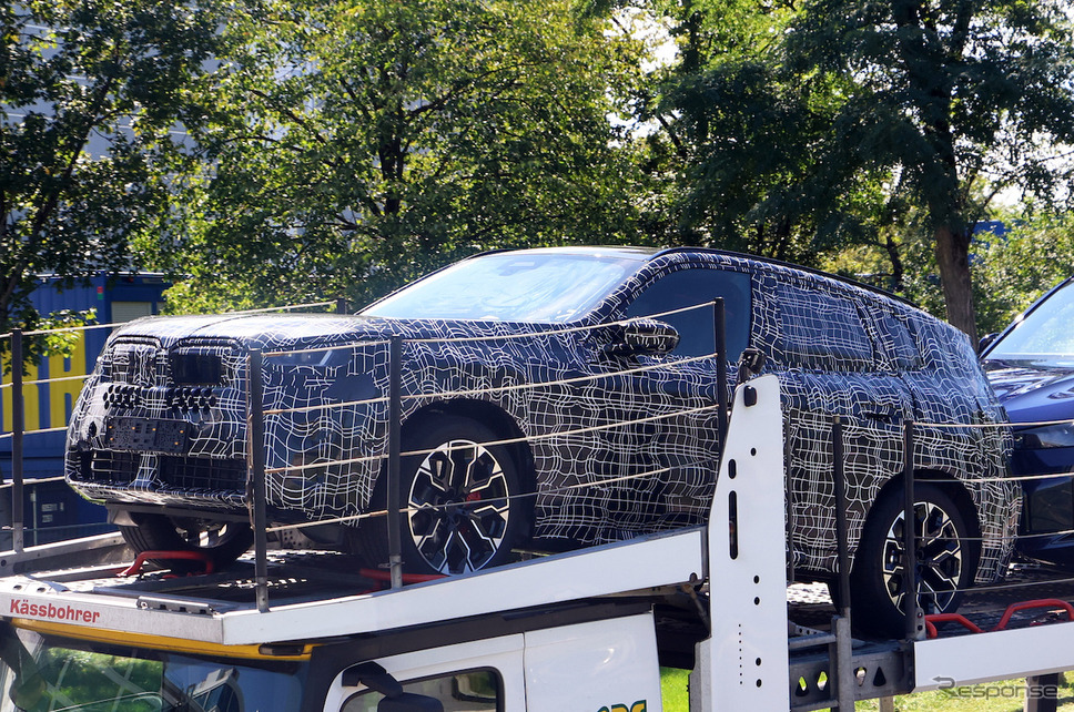 BMW X3 次期型プロトタイプ（スクープ写真）《APOLLO NEWS SERVICE》