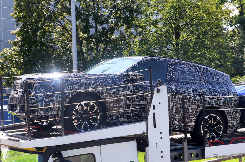 BMW X3 次期型プロトタイプ（スクープ写真）《APOLLO NEWS SERVICE》