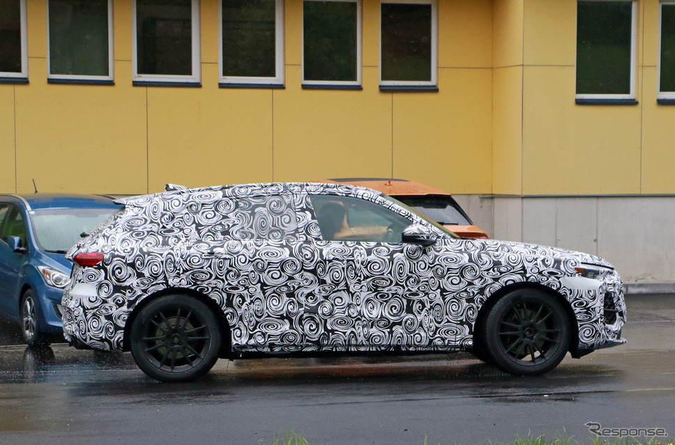 アウディ SQ5 次期型プロトタイプ(スクープ写真)《APOLLO NEWS SERVICE》