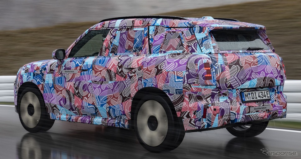 MINI カントリーマン(クロスオーバー)次期型のEVプロトタイプ《photo by MINI》