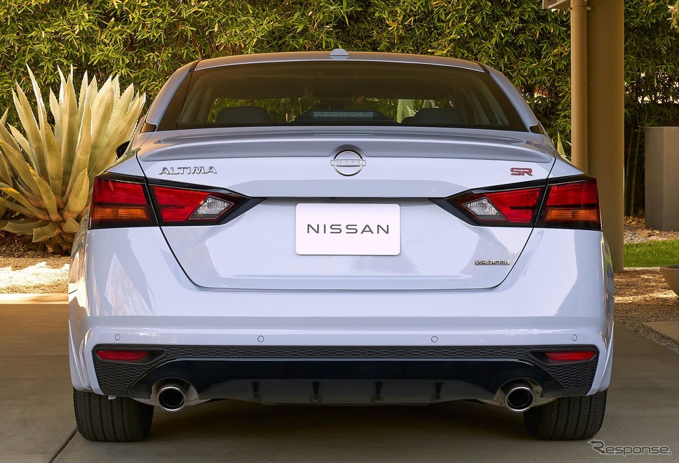 日産 アルティマ の2024年モデル《photo by Nissan》