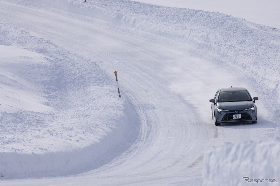 【ヨコハマ アイスガード7 試乗】相反する氷上と雪上性能の両立、高い操縦性は雪道の強い味方に《写真撮影 郡大二郎》