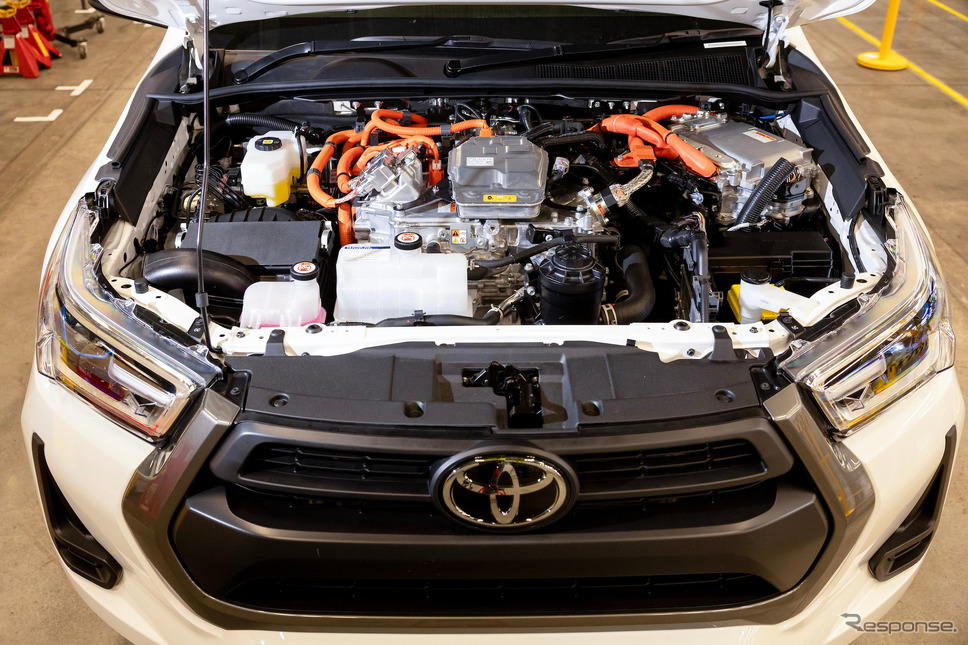 トヨタ・ハイラックス の水素燃料電池車の最新プロトタイプ《photo by Toyota》