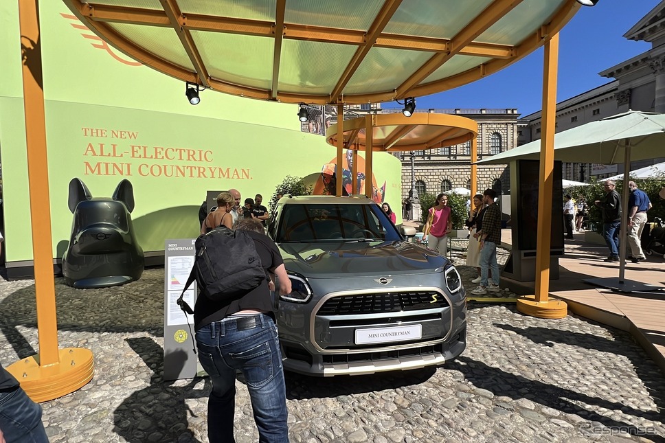 MINI カントリーマン 新型(IAAモビリティ2023)《写真撮影 三浦和也》