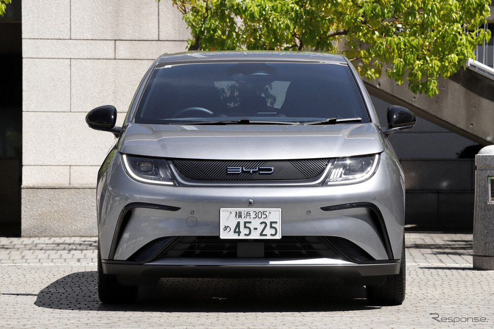 BYD ドルフィン(アーバングレー)《写真撮影 小林岳夫》