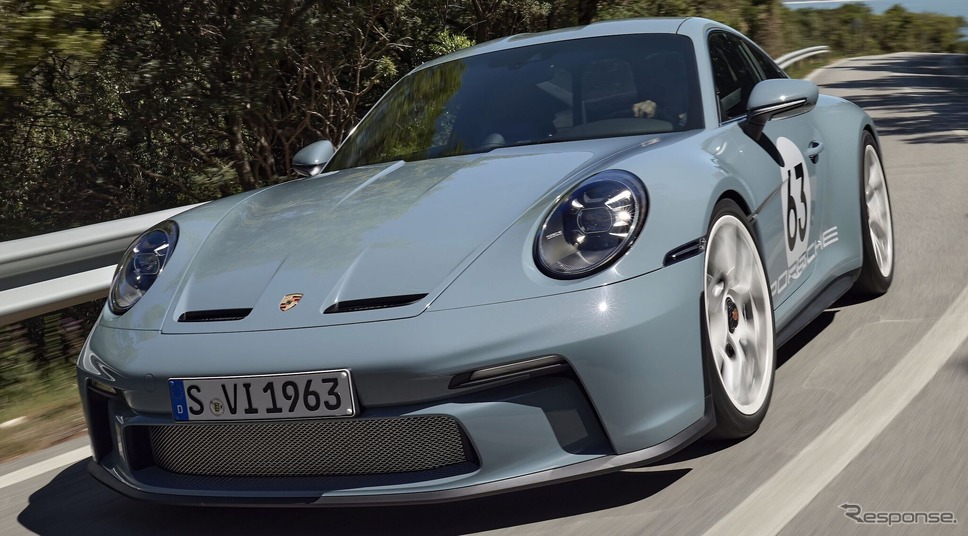 ポルシェ 911 S/T の「ヘリテージデザインパッケージ」装着車《photo by Porsche》
