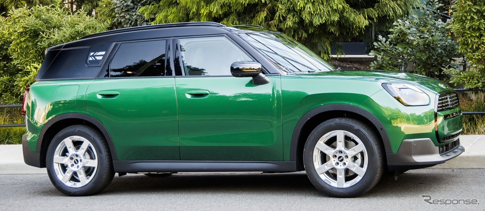 MINI カントリーマン・エレクトリック(北米仕様車)《photo by MINI》