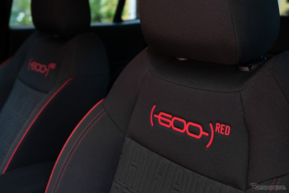 フィアット 600e の「RED」《photo by Fiat》