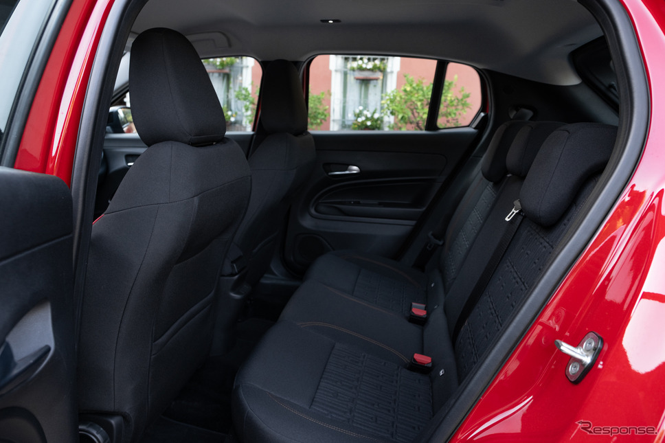 フィアット 600e の「RED」《photo by Fiat》