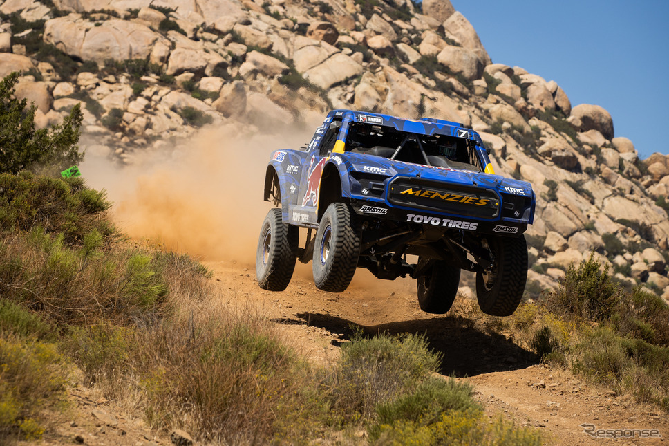 ブライス・メンジス選手のオープンカントリー M/T-R装着車両《写真提供 TOYO TIRE》