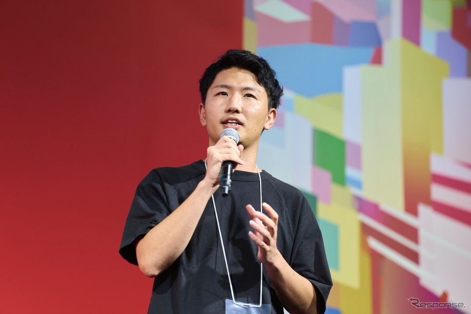 トヨタの飯島デザイナー。爆創クラブ制作発表会(東京ゲームショウ2023)《写真提供 クラスター》