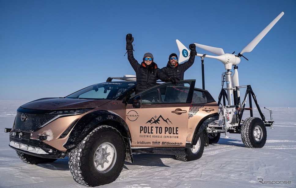 日産 アリア の北極〜南極探検車とラムゼイ夫妻《photo by Nissan》