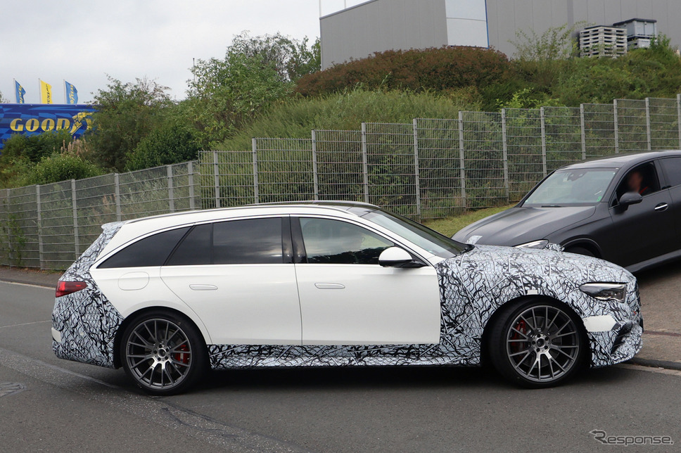 メルセデスAMG E53 ステーションワゴン 新型プロトタイプ(スクープ写真)《APOLLO NEWS SERVICE》