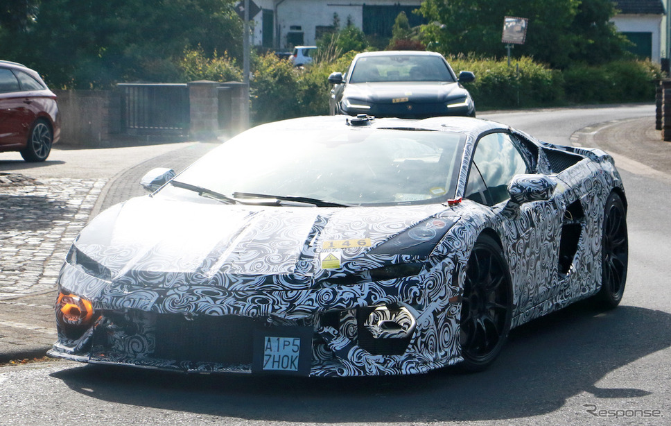 ランボルギーニ ウラカン 後継モデルのプロトタイプ(スクープ写真)《APOLLO NEWS SERVICE》
