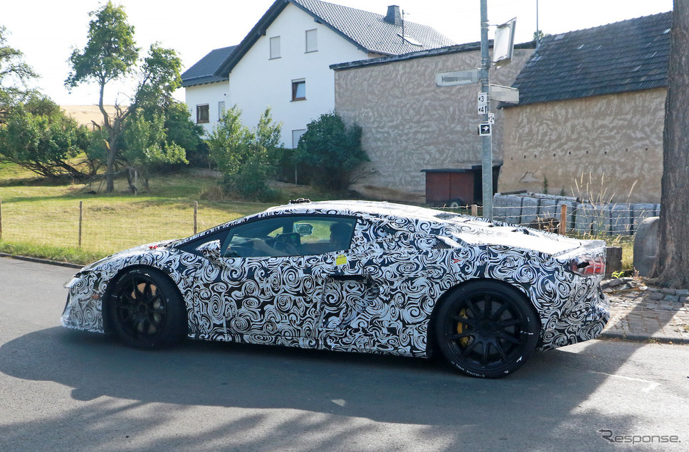 ランボルギーニ ウラカン 後継モデルのプロトタイプ(スクープ写真)《APOLLO NEWS SERVICE》