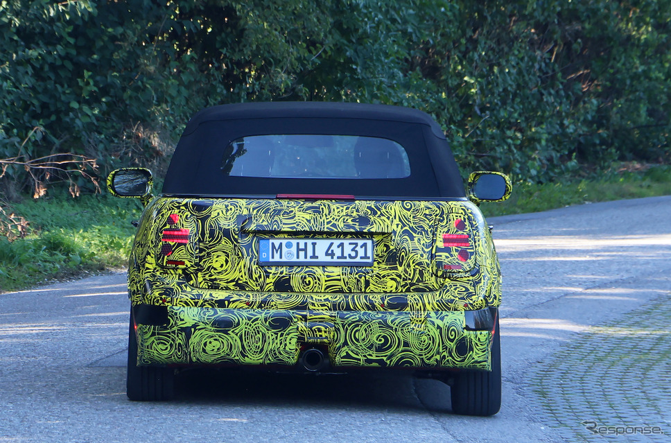 MINI コンバーチブル JCW 次期型プロトタイプ(スクープ写真)《APOLLO NEWS SERVICE》