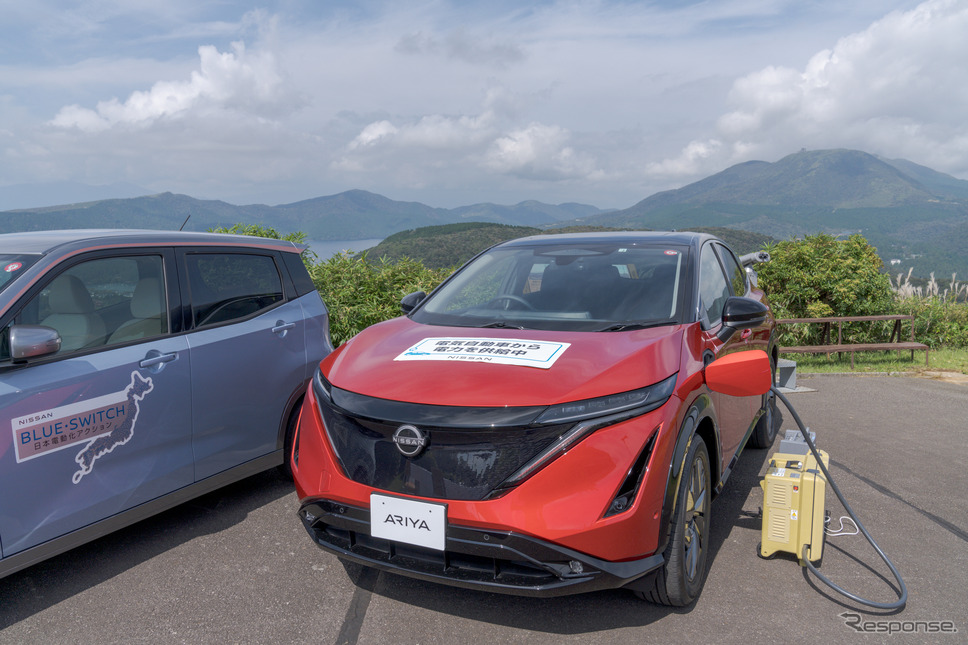 一般社団法人日本観光自動車道協会と日産自動車株式会社は、「電気自動車を活用した脱炭素社会実現に向けた連携協定」を締結。《写真撮影 関口敬文》
