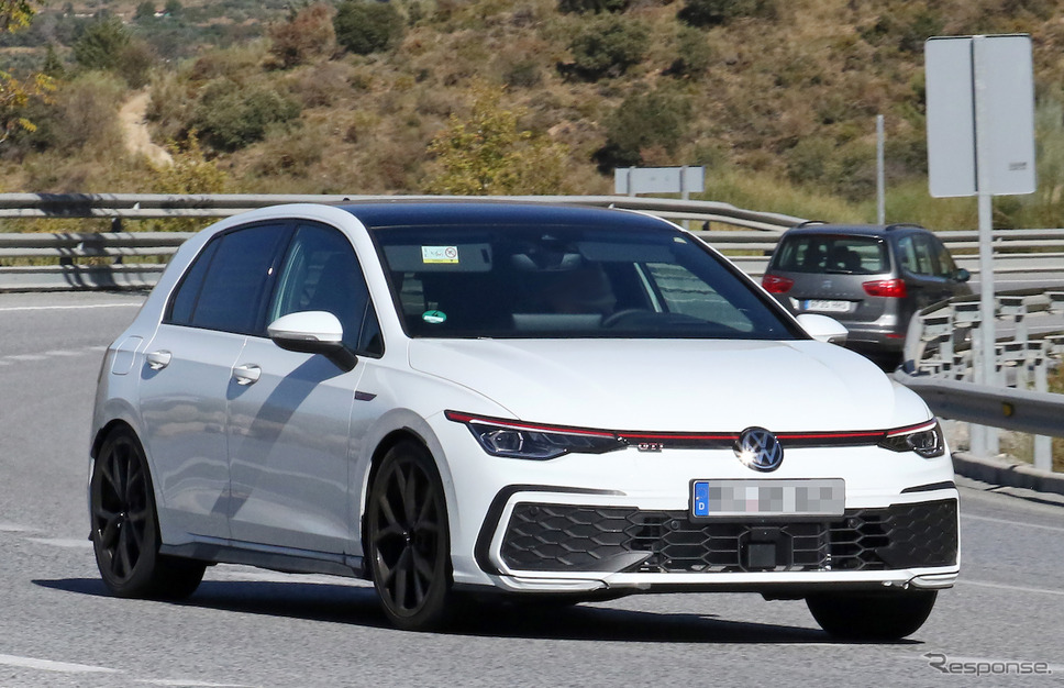 VW ゴルフ GTI 改良新型 プロトタイプ（スクープ写真）《APOLLO NEWS SERVICE》