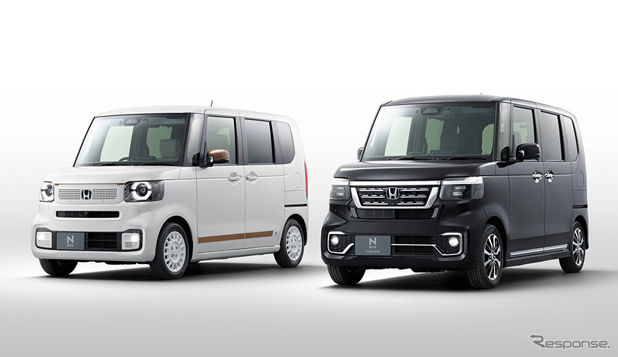 ホンダ N-BOX(左)/N-BOXカスタム 純正アクセサリー装着車《写真提供:ホンダアクセス》