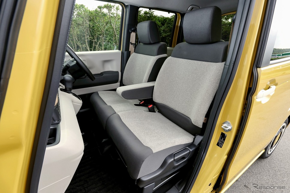 ホンダ N-BOX 新型(オータムイエロー・パール)《写真提供 ホンダ》