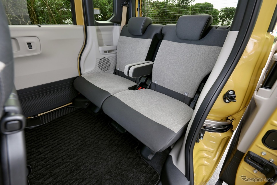 ホンダ N-BOX 新型(オータムイエロー・パール)《写真提供 ホンダ》