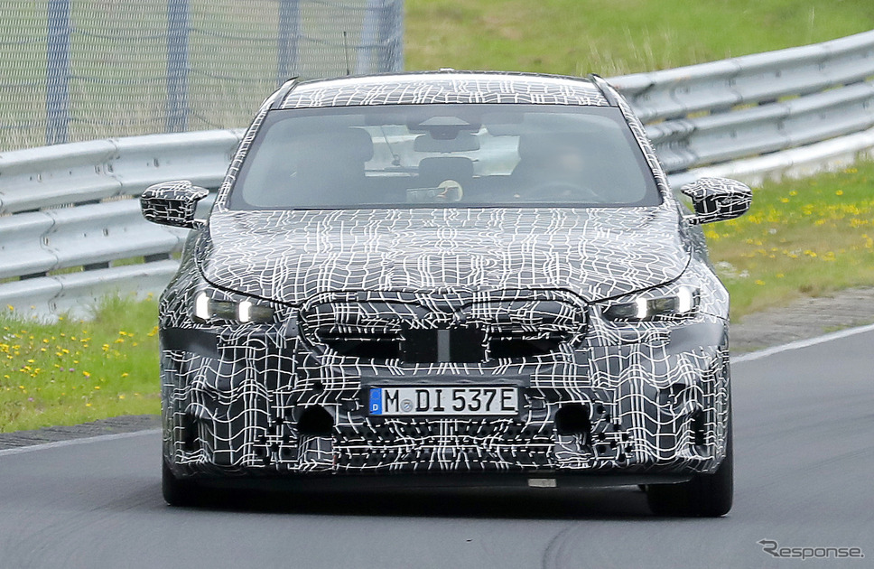 BMW M5ツーリング 新型プロトタイプ(スクープ写真)《APOLLO NEWS SERVICE》