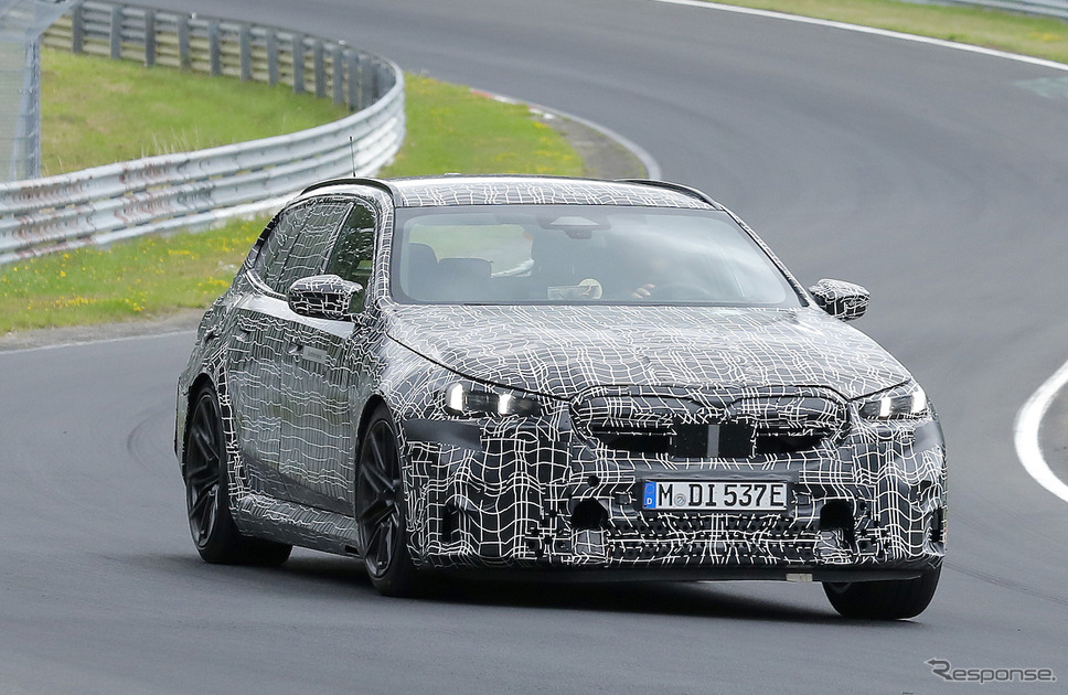 BMW M5ツーリング 新型プロトタイプ(スクープ写真)《APOLLO NEWS SERVICE》