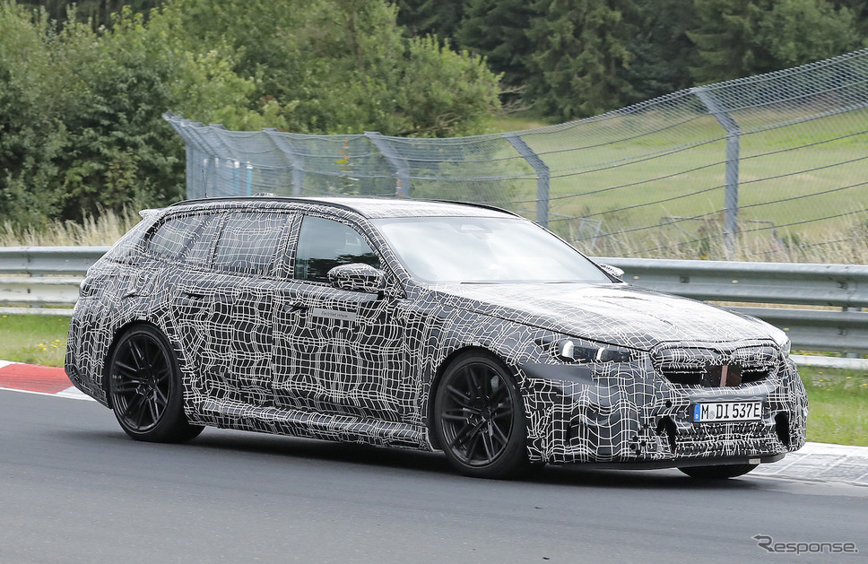 BMW M5ツーリング 新型プロトタイプ(スクープ写真)《APOLLO NEWS SERVICE》