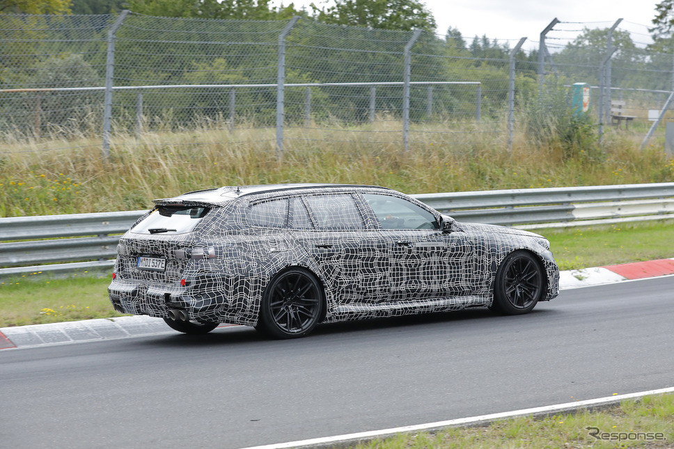 BMW M5ツーリング 新型プロトタイプ(スクープ写真)《APOLLO NEWS SERVICE》
