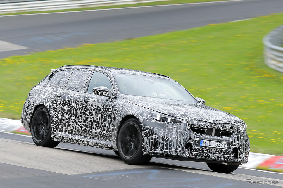BMW M5ツーリング 新型プロトタイプ(スクープ写真)《APOLLO NEWS SERVICE》
