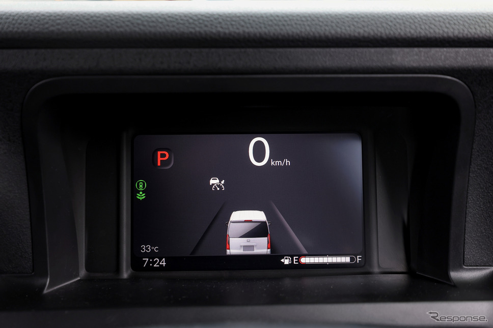 ホンダ N-BOXカスタム 新型《写真提供 ホンダ》