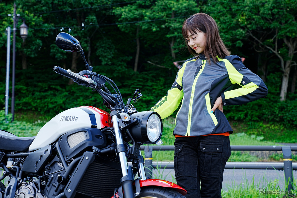 「完成したXSR700でどこまででも走って行きたい」と話す指出さん《写真撮影 柳田由人》