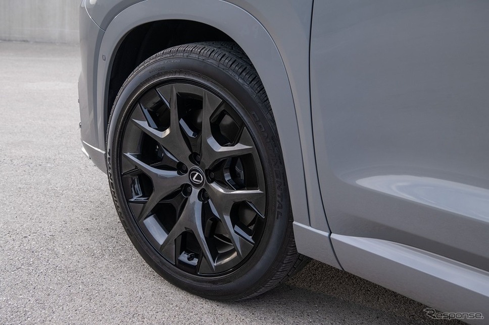 レクサス TX のハイブリッド車「TX500h」《photo by Lexus》