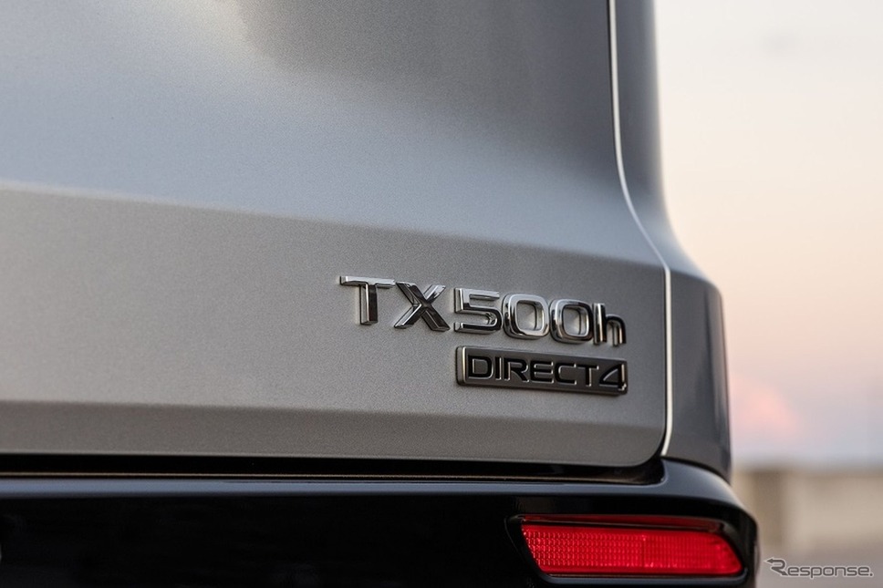 レクサス TX のハイブリッド車「TX500h」《photo by Lexus》