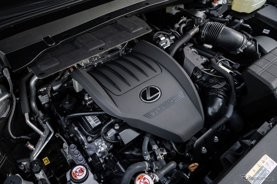 レクサス TX のハイブリッド車「TX500h」《photo by Lexus》