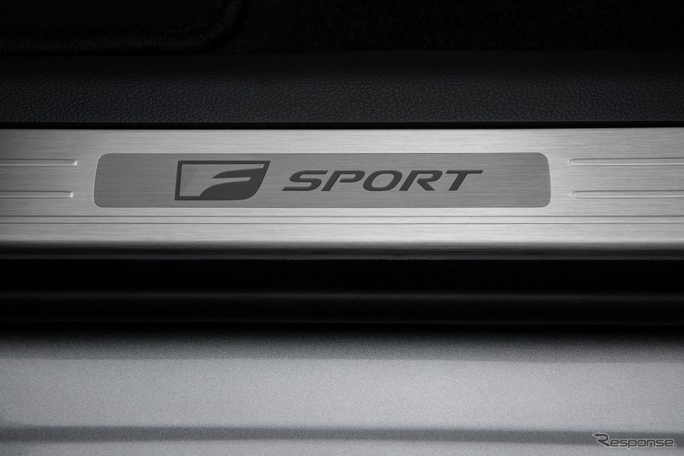 レクサス TX のハイブリッド車「TX500h」《photo by Lexus》