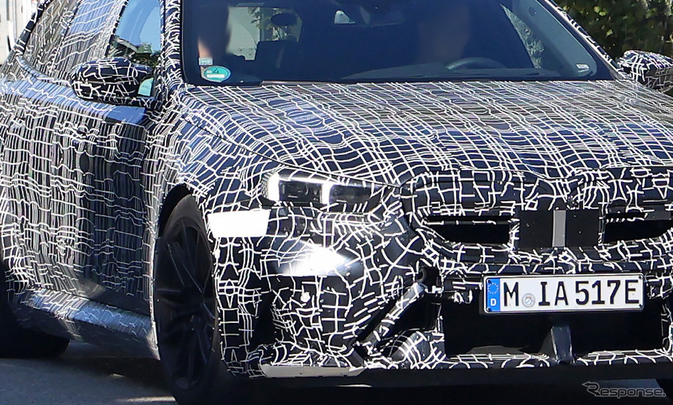BMW M5ツーリング プロトタイプ(スクープ写真)《APOLLO NEWS SERVICE》