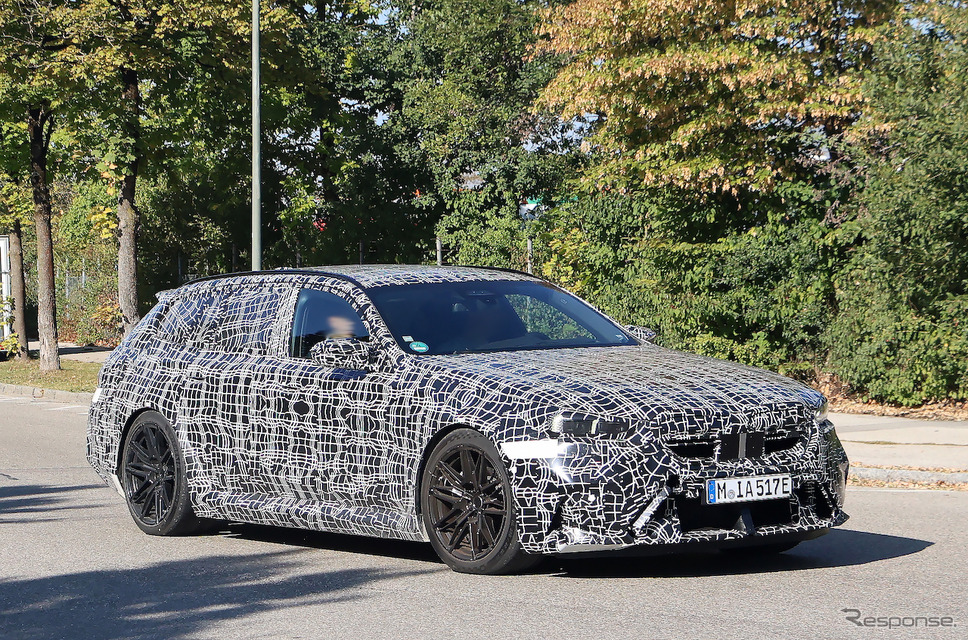 BMW M5ツーリング プロトタイプ(スクープ写真)《APOLLO NEWS SERVICE》