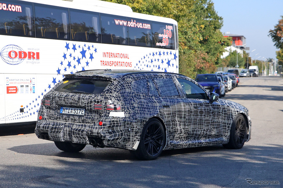 BMW M5ツーリング プロトタイプ(スクープ写真)《APOLLO NEWS SERVICE》