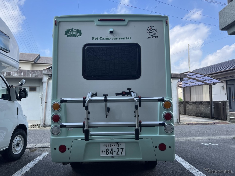 HAPPY1+《写真提供 キャンピングカー株式会社》