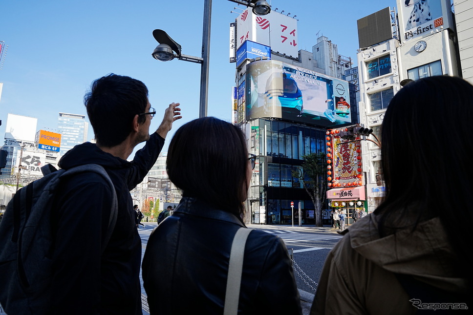 クロス新宿ビジョン《写真提供:日産自動車》