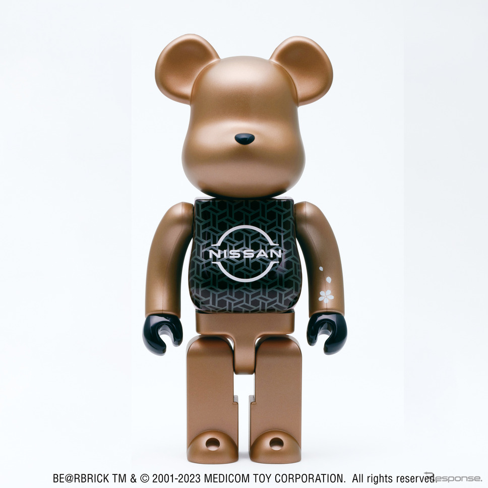 NISSAN 90周年記念 BE@RBRICK 100% & 400%《写真提供:日産自動車》