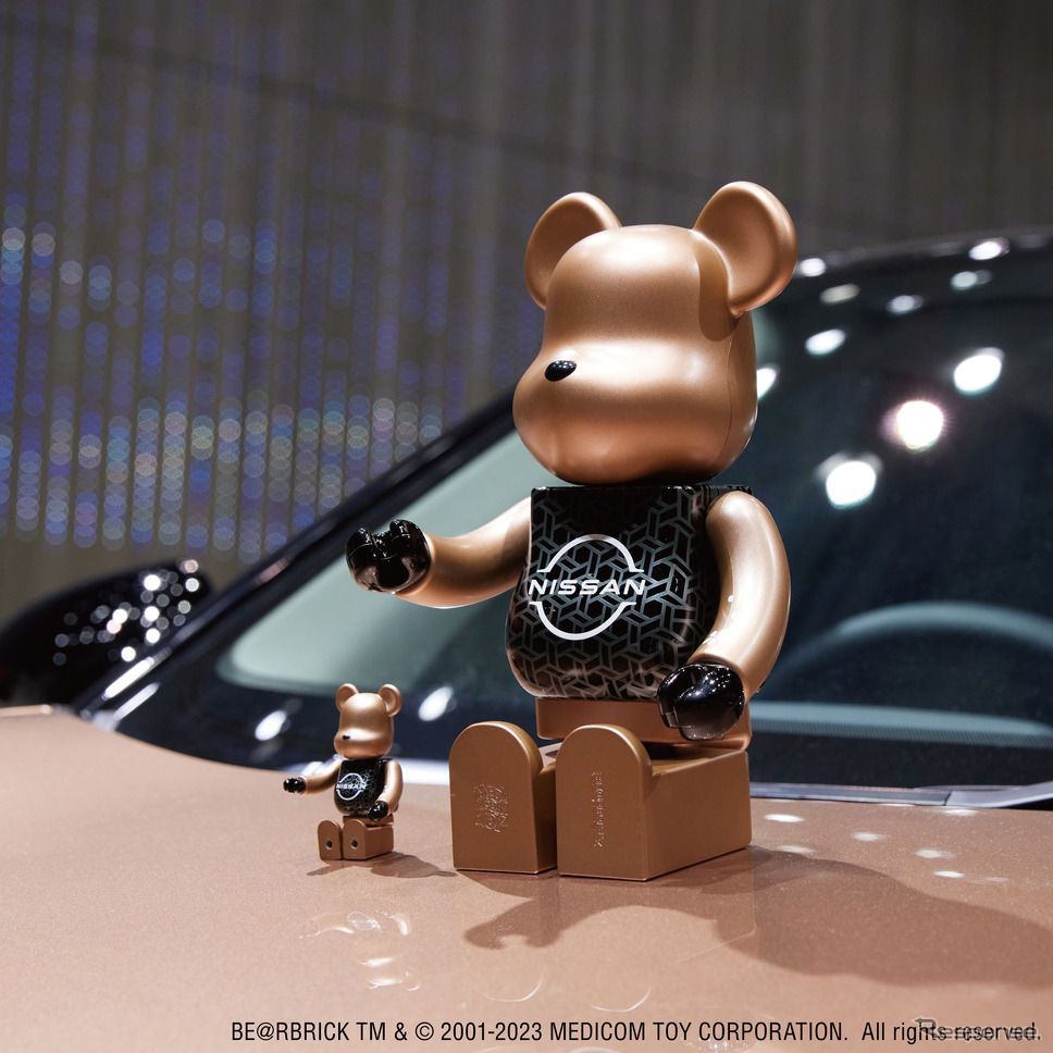 NISSAN 90周年記念 BE@RBRICK 100% & 400%《写真提供:日産自動車》