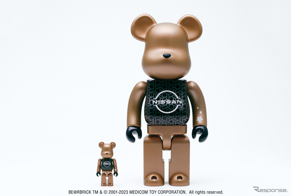 NISSAN 90周年記念 BE@RBRICK 100% & 400%《写真提供:日産自動車》