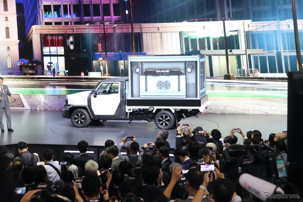 トヨタ自動車のプレスカンファレンス（ジャパンモビリティショー2023）《写真撮影 中尾真二》