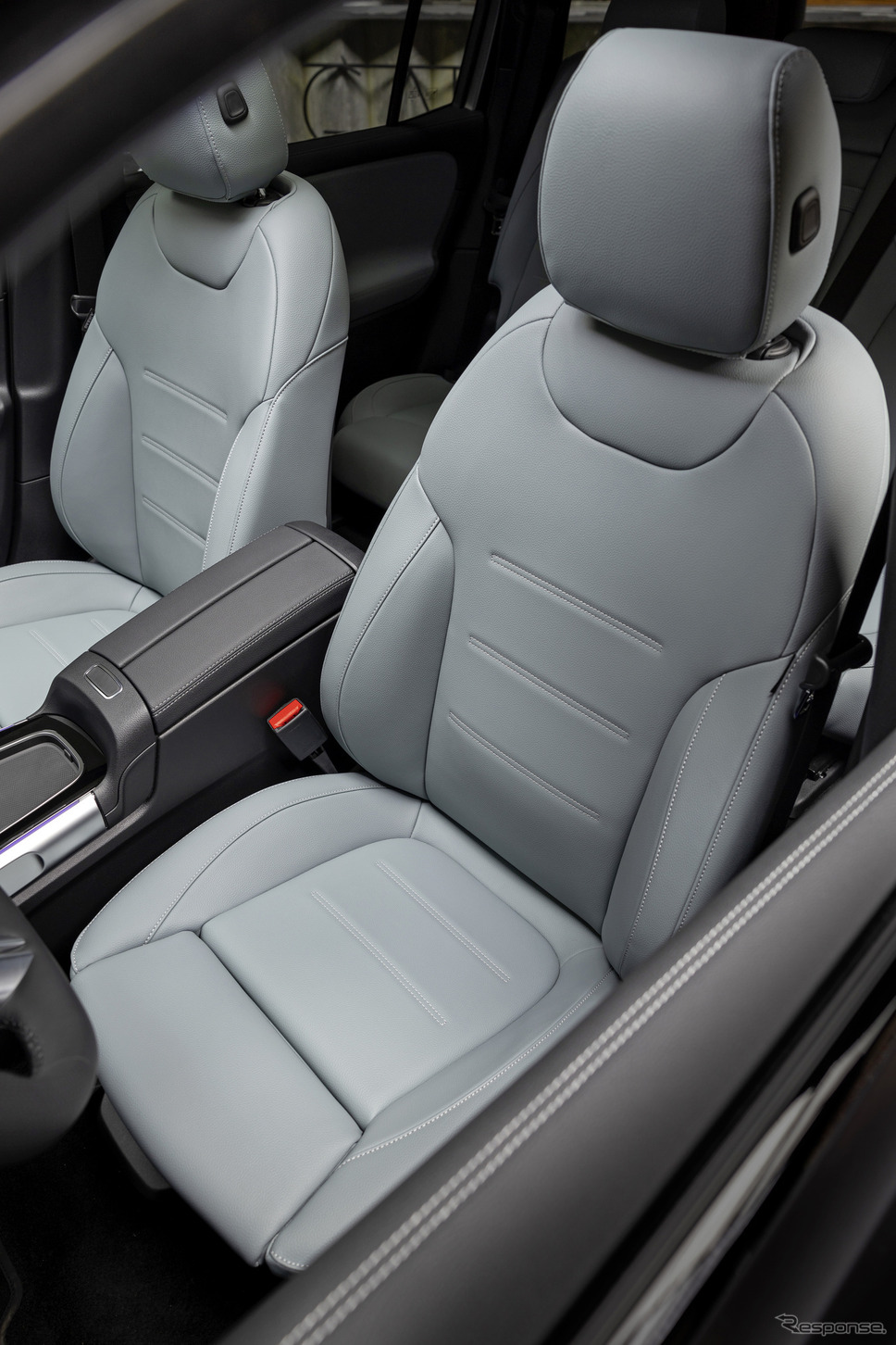 メルセデスベンツ EQB 350 4MATIC 改良新型《photo by Mercedes-Benz》