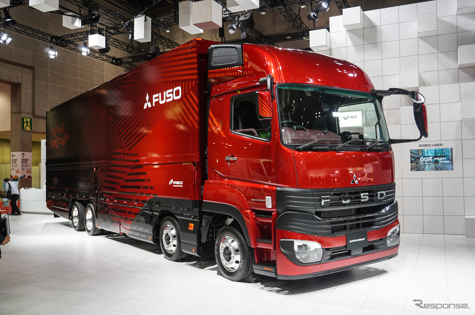 三菱ふそうの大型トラック『スーパーグレート』、6年ぶりの新型を初公開…ジャパンモビリティショー2023 - e燃費