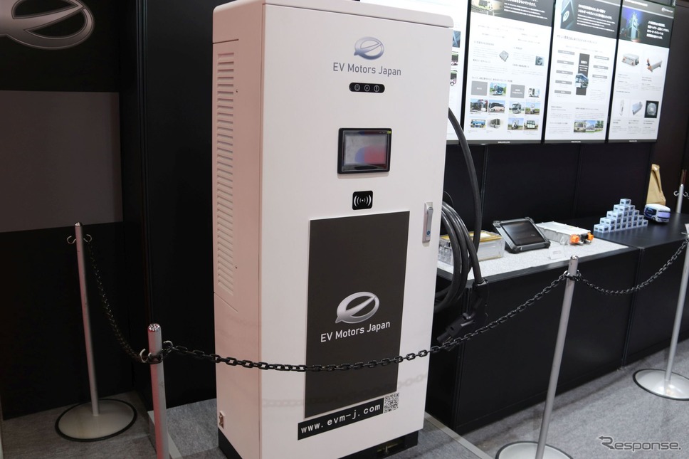 ジャパンモビリティショー:EVモーターズのEV路線バス《写真撮影 中尾真二》