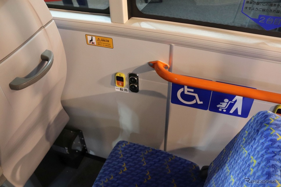 ジャパンモビリティショー:EVモーターズのEV路線バス《写真撮影 中尾真二》
