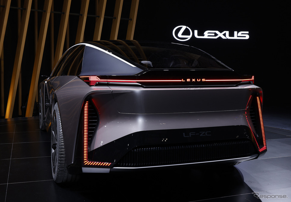 レクサス LF-ZC(ジャパンモビリティショー2023)《写真撮影 郡大二郎》